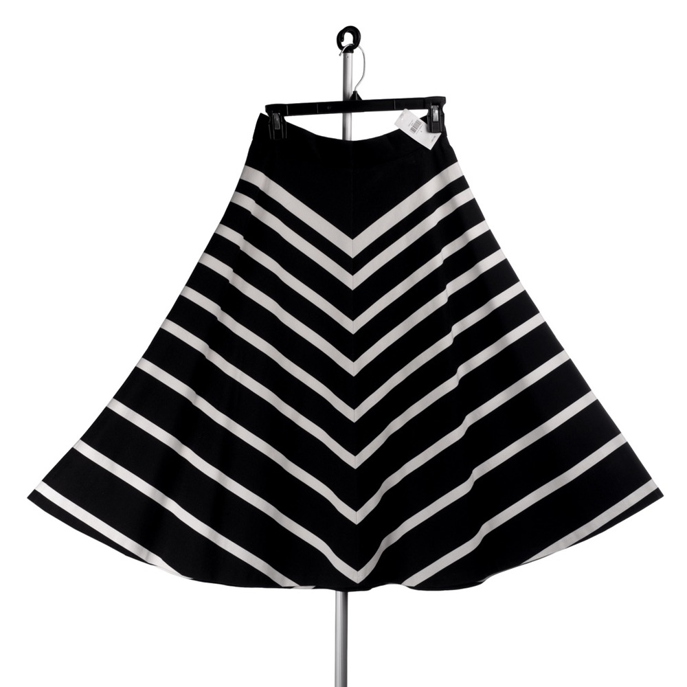 Banana Republic Black & White Fit & Flare Skirt